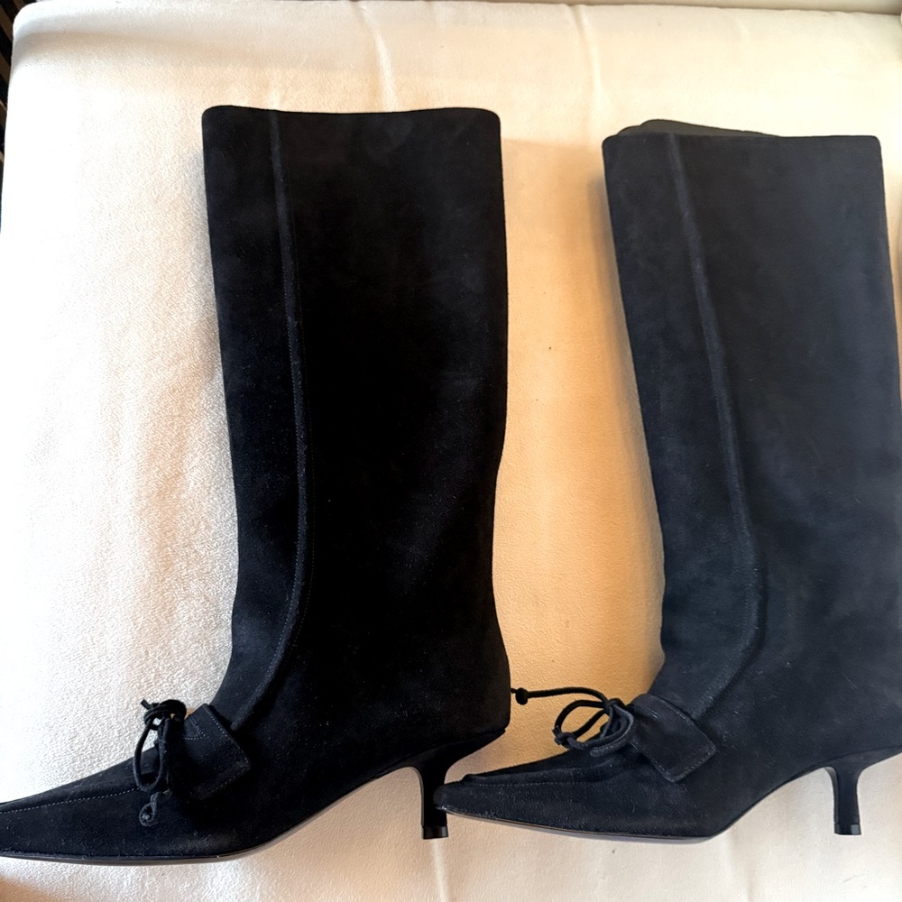 Brand new Burberry suede tall boots